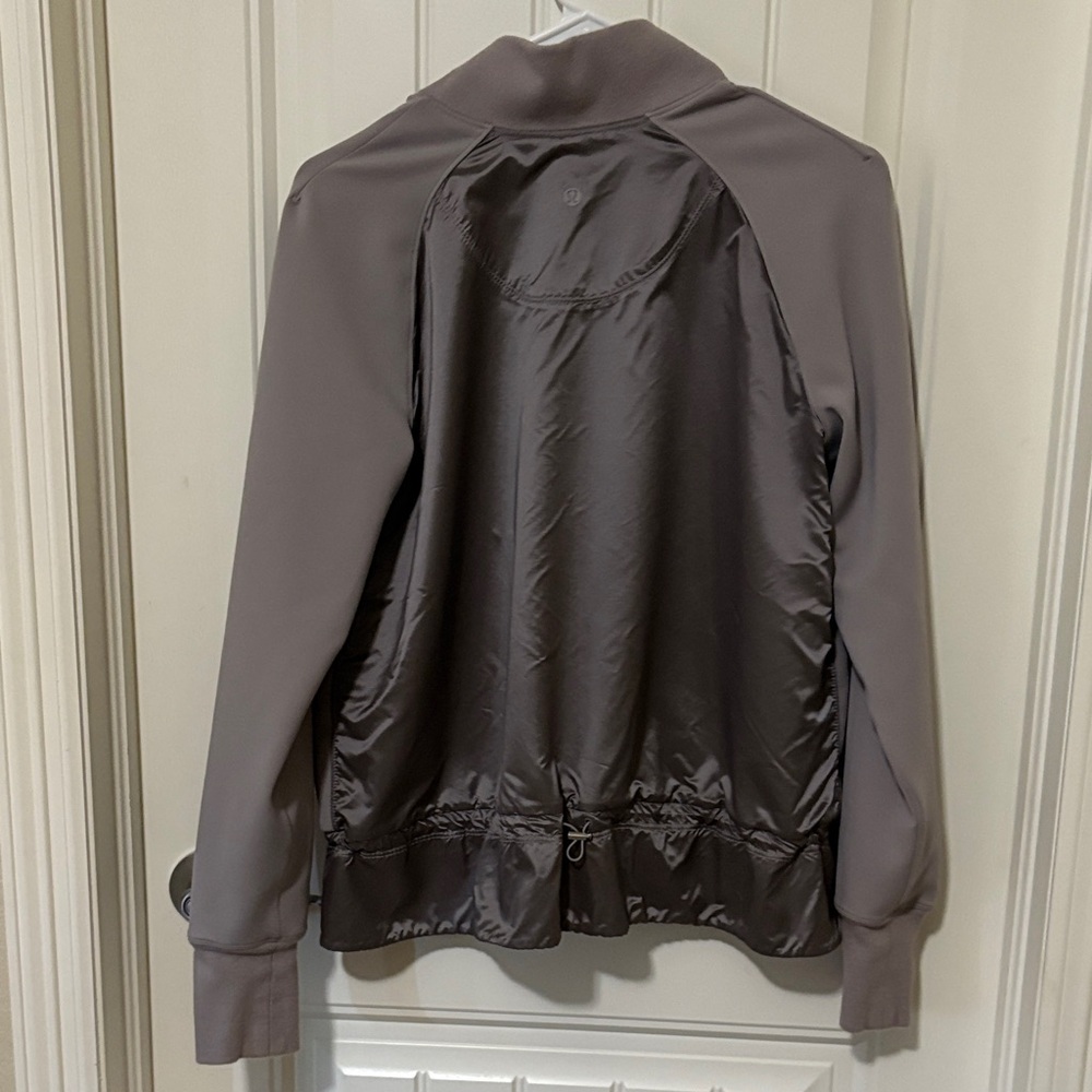 Lululemon Women's Gray/Purple Swept Along Jacket - Picture 7 of 10
